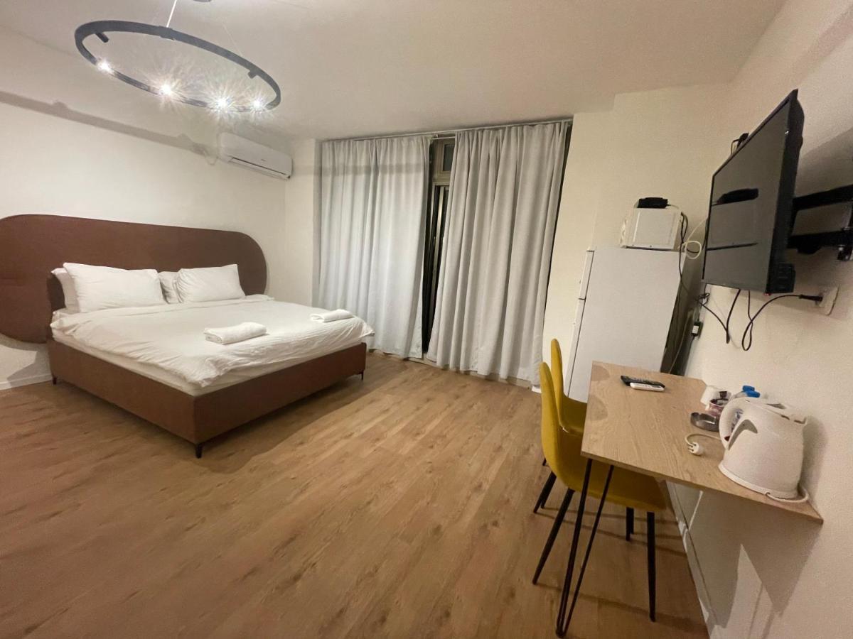 Hotel Rothschild 79 à Petach Tikva Extérieur photo